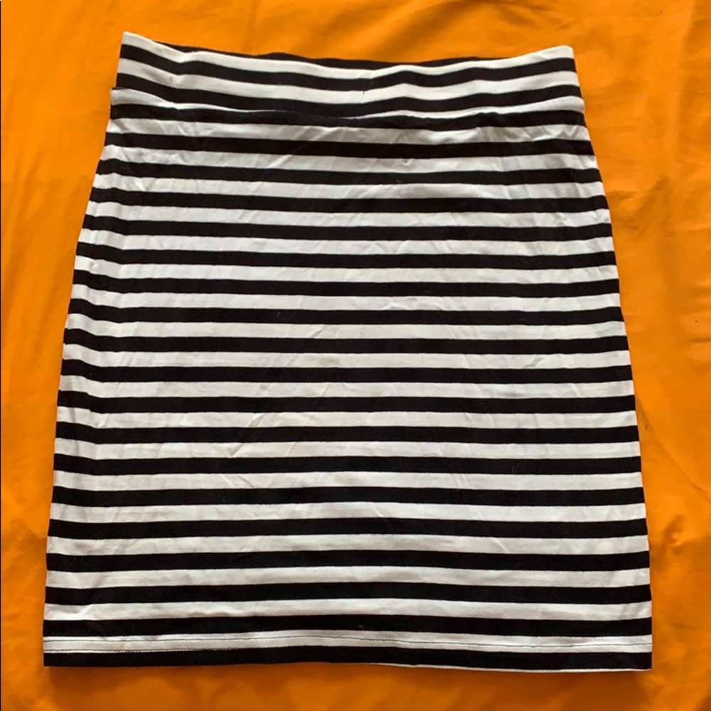 New striped skirt